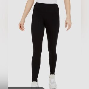 BAR III, Black High Waisted Workout Leggings. Ankle length. Size M